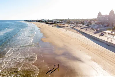 Пляж Кози Бич (Cosy Beach) в Паттайе. Наши впечатления от пляжа, плюсы и  минусы | Другая Страна | Дзен