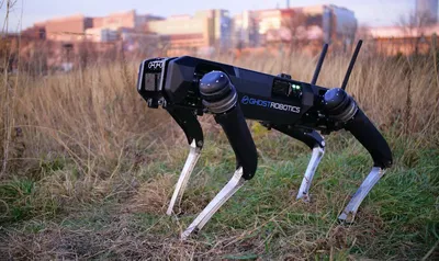 Дизайнеры MSCHF предлагают стать хозяином робопса Boston Dynamics на 2  минуты и уничтожить произведения искусства