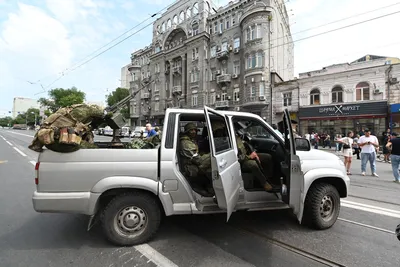 Власти сообщили о повреждении 10 тыс. кв. м дорог в Ростове техникой ЧВК —  РБК