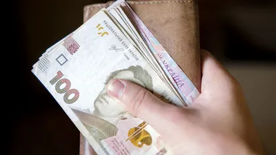 С новыми деньгами! 100-рублевые купюры модернизируют в 2022 году | Финансы  | ЭКОНОМИКА | АиФ Нижний Новгород