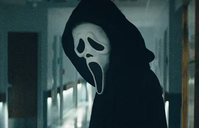 See new Ghostface mask in Scream 6 photo