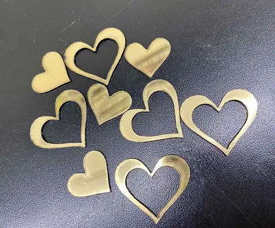 Шоколадный набор из сердечек в фольге на праздник 8 марта