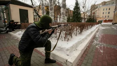 Силуэт 3 террористов стоковое изображение. изображение насчитывающей закат  - 64005451