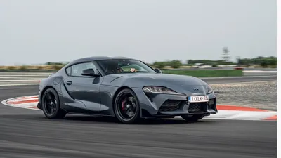 Video: Toyota Supra manual 2023 review | Drive