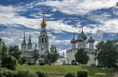 Где найти самые красивые новогодние арт-объекты Вологды