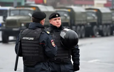 В российском Новгороде кавказцы танцами заблокировали дорогу посреди  города: \"Полиция даже не приехала\" - | Диалог.UA