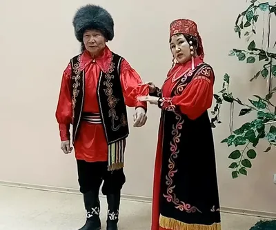 Русский Дом в Каире - 👩👨 Народы России: Хакасы / Peoples of Russia: The  Khakas 👩👨 Хакасы имеют тюркские корни, а раньше их называли енисейскими  татарами. Сами себя они называют «тадар». Народ