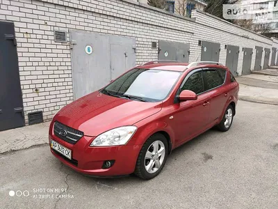 Kia Ceed SW 2024 - фото в новом кузове: салон, вид снаружи, багажник