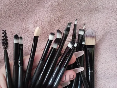 Кисть для макияжа MAKEUP BRUSH 27TG купить в Минске с доставкой —  Профессиональная косметики для макияжа