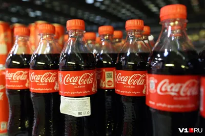 Coca-Cola to push ahead with price hikes as PepsiCo hits pause | Reuters