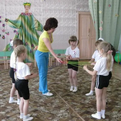Комплекс общеразвивающих упражнений с использованием стульчиков для детей  средней группы (7 фото). Воспитателям детских садов, школьным учителям и  педагогам - Маам.ру
