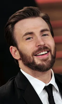 Chris Evans at 'Good Morning America' on March 31, 2014 in New York City | Крис  эванс, Стив роджерс, Капитан америка