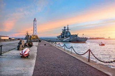 Кронштадт в фотографиях и путевых очерках