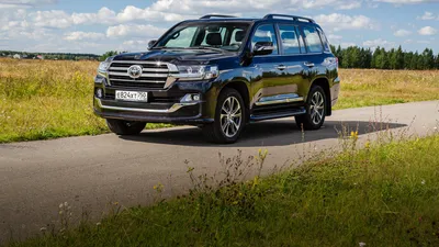 Аренда Toyota Land Cruiser 200 Черный в Новосибирске без водителя