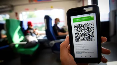 В ФСБ и ФСО возникли проблемы с получением QR-кодов для походов в кафе — РБК