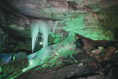 Кунгурская ледяная пещера - владычица льда