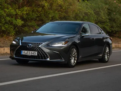 Fahrbericht Lexus ES 300h: Sparsam, solide, selten | AUTO MOTOR UND SPORT