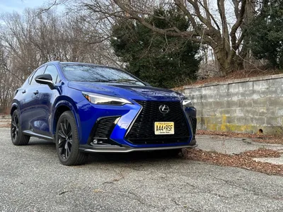 2023 Lexus LS 500 Review: This Flagship Sedan Still Believes in Buttons