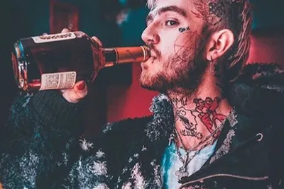 LiL PEEP приехал в Россию в последний раз ровно 5 лет назад Исполнитель  приехал в Россию весной и дал три.. | ВКонтакте