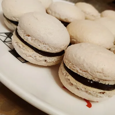 Французские макаруны. Купить пирожные Macarons в Киеве, заказ и доставка по  Украине - Annetflowers