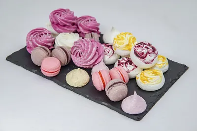 Макаруны / macaroons wallpaper / обои на телефон | Fondos de pantalla de  iphone, Fondos de pantalla dulces, Ideas de fondos de pantalla