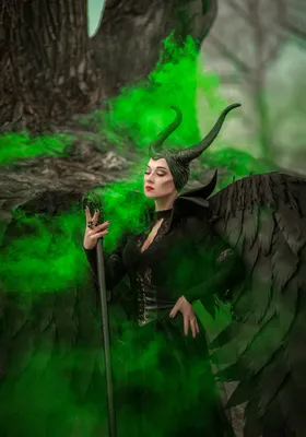 Малефисента (Maleficent) :: Maleficent :: Анджелина Джоли (Angelina Jolie)  :: Знаменитости / смешные картинки и другие приколы: комиксы, гиф анимация,  видео, лучший интеллектуальный юмор.