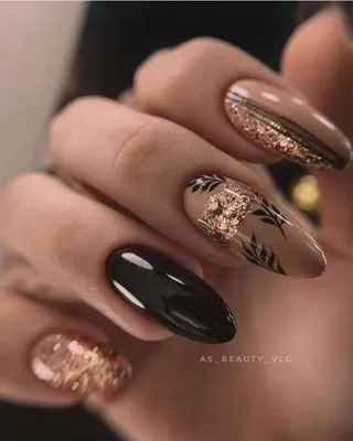 Золотой маникюр 2023-2024, модные ногти с золотом, фото ledysoveti.ru |  Дизайнерские ногти, Модные ногти, Ногти
