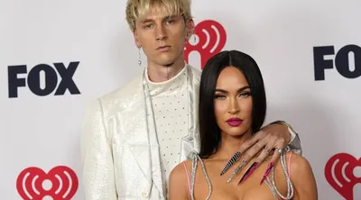 Меган Фокс удалила все фотографии Machine Gun Kelly из социальной сети -  Звук