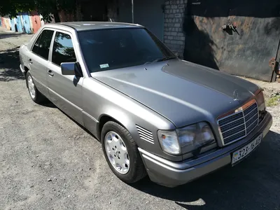 Mercedes-Benz W124 Лимузин - технические характеристики, модельный ряд,  комплектации, модификации, полный список моделей, кузова Мерседес-Бенц W124