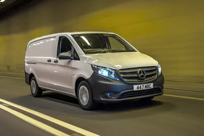 Заказать минивэн премиум класса Mercedes-Benz Vito с водителем в  Новосибирске: цены и фото| Royal Cars