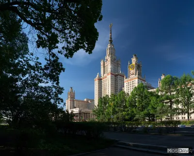 Главное здание МГУ: факты об одной из главных достопримечательностях Москвы