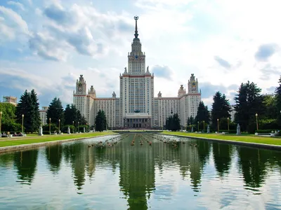 Московский Государственный Университет им. М.В. Ломоносова (МГУ):  сотрудники, регион, выпускники | LinkedIn