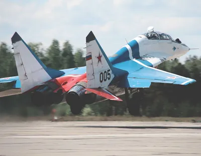 Flug im modernen MiG-29 Luftüberlegenheits-Kampfjet | MiGFlug.com