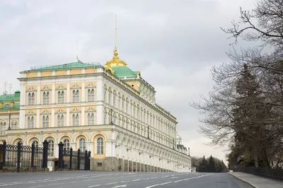 Московский Кремль из глубины веков. РООССА (подарочная книга в футляре с  гимном) | ELITKNIGI.RU