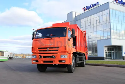 Мусоровоз с задней загрузкой АТ-3011 на шасси Renault D12 - виробництво і  продаж. Завод комунальної техніки Альфатекс