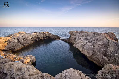 Морские прогулки и экскурсии на катерах: мыс Тарханкут, Крым