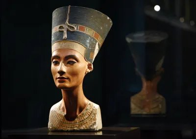 Nefertiti was more than just a pretty face | National Geographic