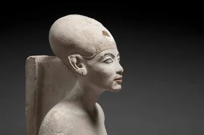 The Sad Story Behind Egypt's Ugly Nefertiti Statue