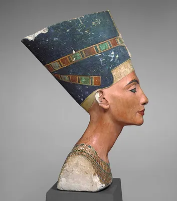 Excerpt from 'Eyeliner: A Cultural History': The Power of Queen Nefertiti's  Eyeliner