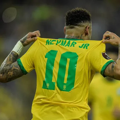 Brazilian soccer star Neymar Jr. faces criticism for Bolsonaro support |  CTV News