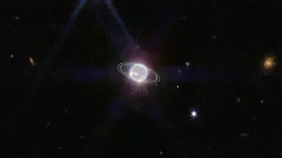 Neuer Blick auf Neptuns Ringe - wissenschaft.de