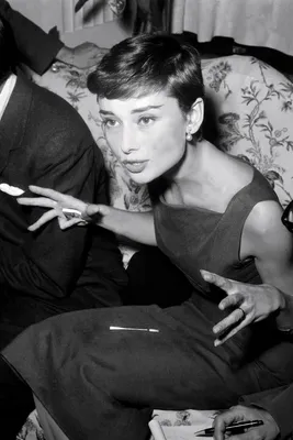 Audrey Hepburn: Biografie - [GEOLINO]