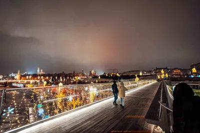 В Москве эвакуировали парк \"Зарядье\" из-за неопознанного устройства - РИА  Новости, 20.08.2023