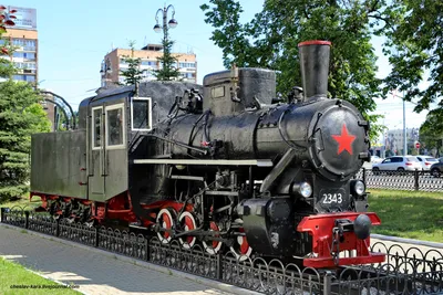 Сормовский паровоз С-68, Россия 1910 год, 690х172х103 мм, 1:32, подарочный  набор с подставкой, сборная модель железнодорожной техники из дерева плюс  инструменты и краски, лак и клеи от OcCre (Испания) - купить с