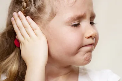 Перихондрит левой ушной раковины у 6-летней девочки