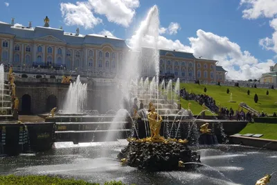 Экскурсия в Петергоф на яхте или катере из Санкт-Петербурга