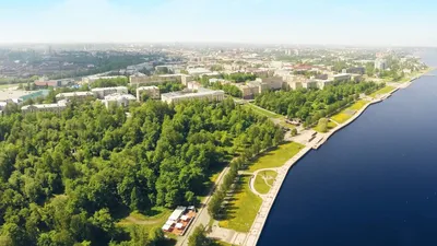 Онежская набережная, церковные кладбища и зеленая тропа: Петрозаводск за  один день