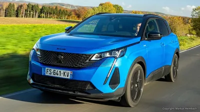 Peugeot 3008 GT HYBRID 300 e-EAT8 NAVI AKTIVSITZE LED