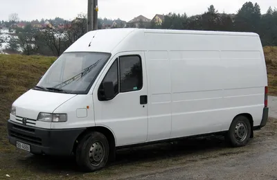 Peugeot Boxer Van (1994-2006) характеристики и цены, фотографии и обзор