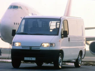 Peugeot Boxer 1994, 1995, 1996, 1997, 1998, цельнометаллический фургон, 1  поколение, Typ 230 технические характеристики и комплектации